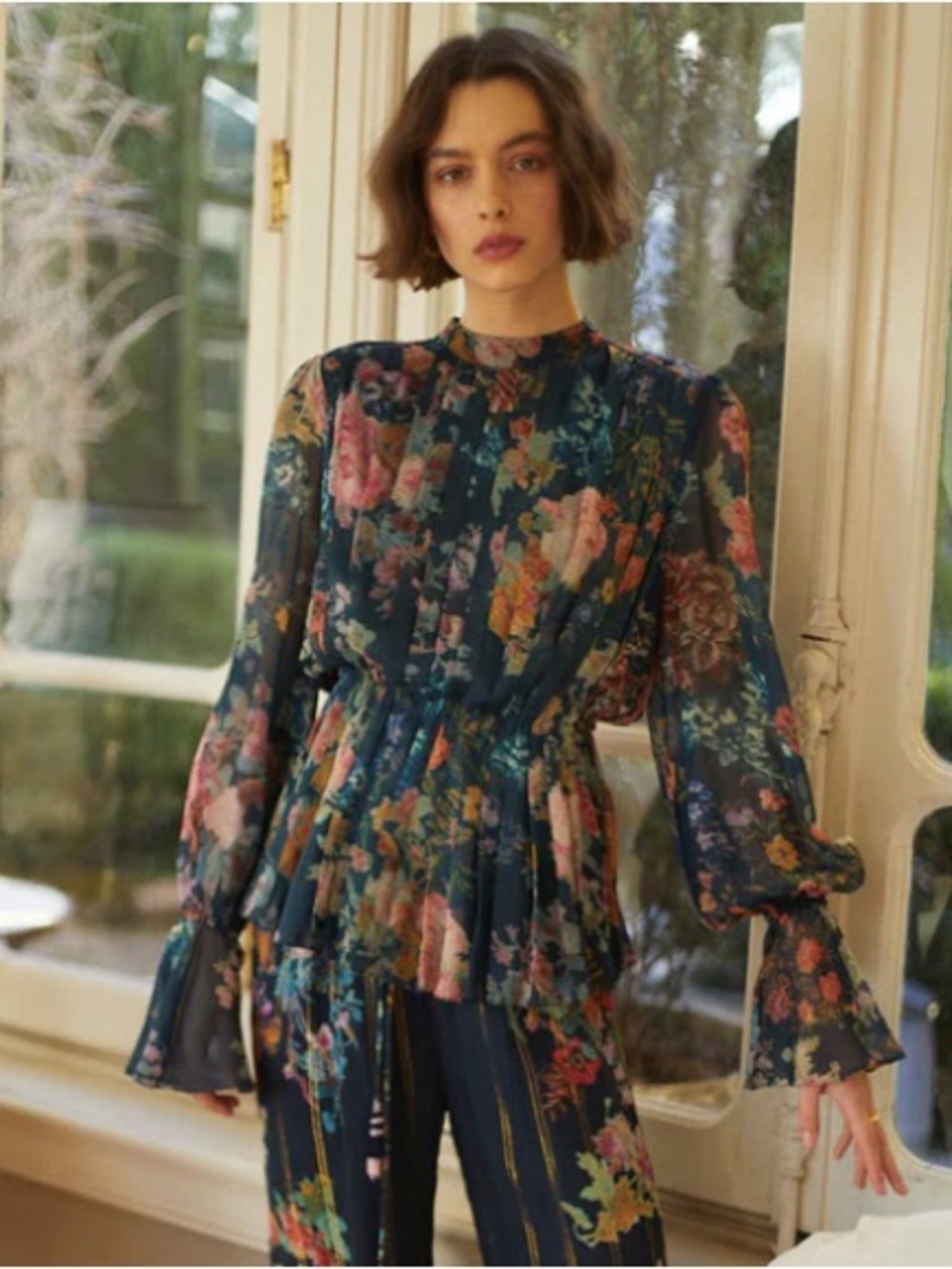 Hemant and Nandita Blue Floral Blouse sz L